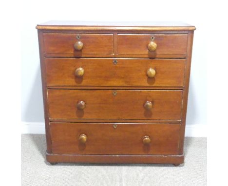 An early 19thC mahogany Chest of Drawers, split to top and side, W 103cm x D 45cm x H 102cm. 