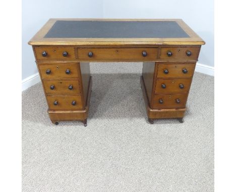 A Victorian twin&nbsp;pedestal Desk, with leather inset top, with three frieze drawers below and three drawers to either side