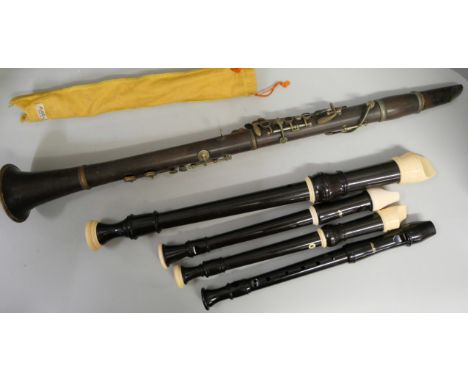 Four recorders and clarinet 