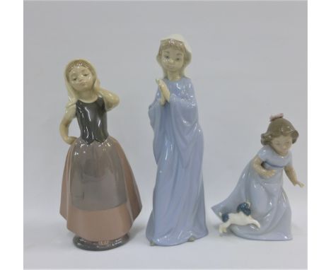 Three Nao female figures, tallest 27cm (3) 