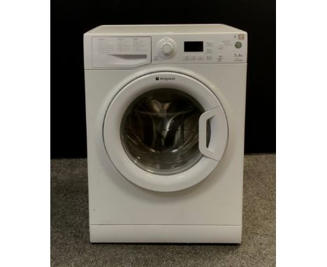 A Hotpoint washing machine, ‘Futura’ model number WMFG741, 7kg maximum capacity. 