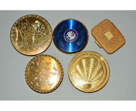 FIVE VINTAGE COMPACTS, to include a circular Statton compact with an image of a couple in period dress to the lid, a circular