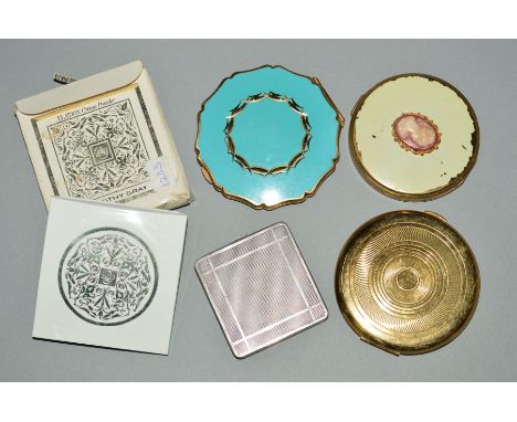 FIVE VINTAGE COMPACTS, to include a square engine turned compact, a shaped Stratton compact with turquoise blue enamel lid, a