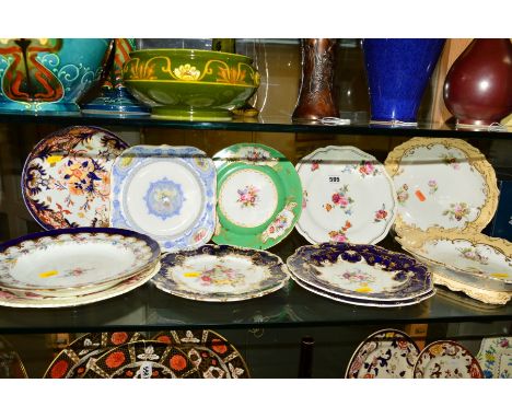 A COLLECTION OF 19TH AND EARLY 20TH CENTURY ENGLISH PORCELAIN PLATES, SOUP PLATE AND COMPORTS, includes Royal Worcester shape