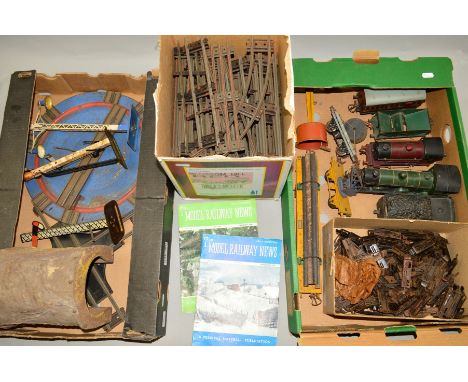 A QUANTITY OF ASSORTED O GAUGE MODEL RAILWAY ITEMS, to include a white metal kit built G.W.R. Locomotive, No.3005?, G.W.R. Gr