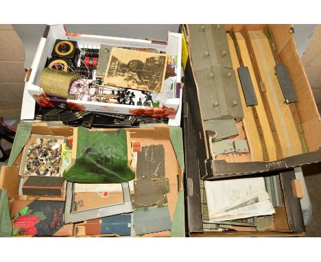 A QUANTITY OF UNBOXED AND ASSORTED MAINLY TRIX HO GAUGE MODEL RAILWAY ITEMS, to include many pre WWII items, freelance 0-4-0 