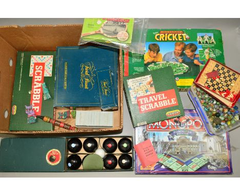 A QUANTITY OF ASSORTED BOXED BOARD AND CARD GAMES, ETC, to include Spears 'Scrabble' and 'Travel Scrabble', Parker 'Trivial P