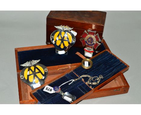 A SMALL COLLECTION OF SUNDRY ITEMS, to include 'AA' and 'Order of the Road' badges, a tea caddy (missing interior), a draught