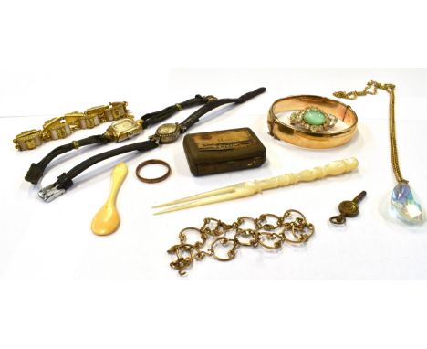 A COLLECTION OF VINTAGE JEWELLERY AND TRINKETS  to include a 1/5  gold metal core bangle, a silver cased cocktail watch, a GW