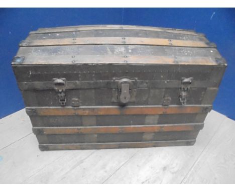 Good quality cabin trunk with domed lid (please remember to check condition of lots before  bidding at auction & absentee pay