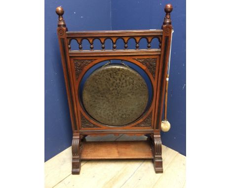 Large Victorian standing gong with a knocker (please remember to check condition of lots before  bidding at auction & absente