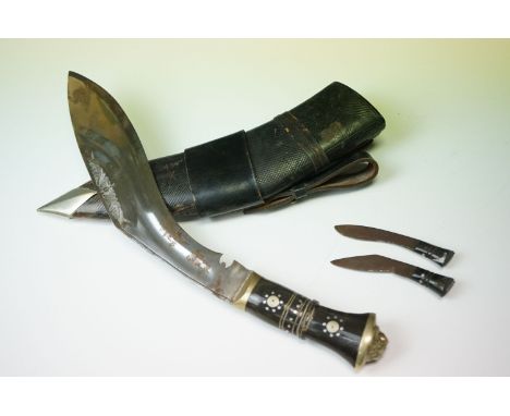 A Ceremonial / Tourist Kukri Knife Complete With Tool Knives With Scabbard And Frog. 