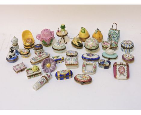 Thirty one modern Limoges porcelain trinket/ pill boxes