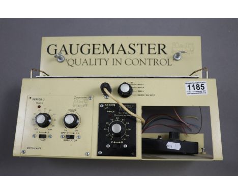 Model Railway - Shop Display Gaugemaster 'Quality in Control' engine tester OO gauge