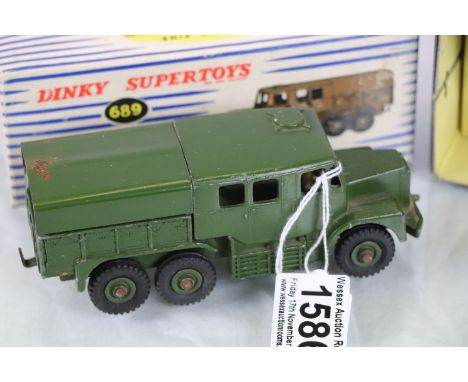 Two boxed Dinky Supertoys military vehicles to include 661 Recovery Truck and 689 Medium Artillery Tractor, diecast vg/ex, bo
