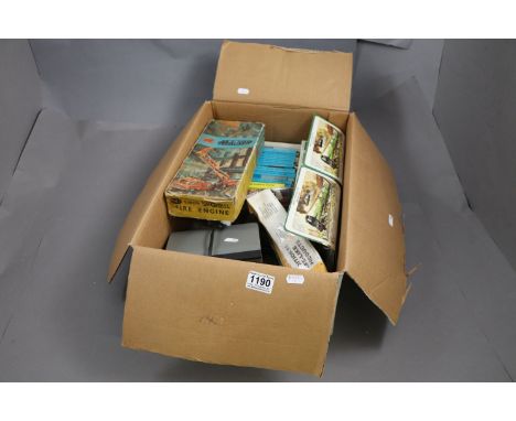 Boxed Corgi 1127 Simon Snorkel Fire Engine (box poor) and a group of model railway accessories to include boxed PECO track, m