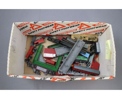 Collection of Lone Star N gauge 'Locos' to include Diesel engine, Shell tanker etc