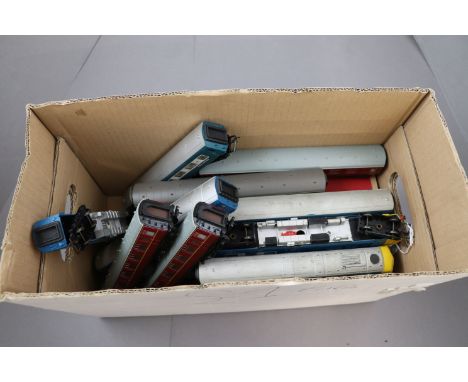 Group of diecast model kit OO gauge models plus 16 OO gauge items to include DMU, engine and rolling stock