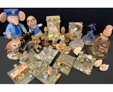 A set of six Royal Doulton miniature model Owls on stand inc Tawny Owl, Short Eared Owl, Snowy owl etc; others Otters, Beatri