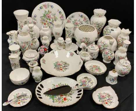 Aynsley Pembroke pattern table ware inc jar and cover,  fruit bowl, cruet set, trinket dishes and vases,  cake stand and slic