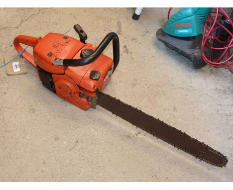 A "Dolmar" 118 chainsaw. Engine has good compression.