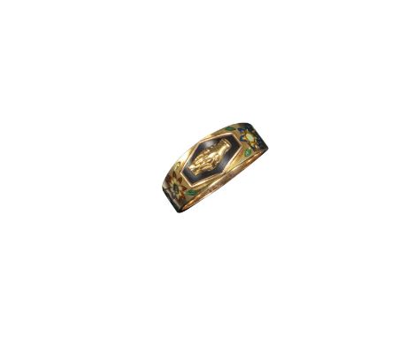 An unusual gold fedé ring, centred with a pair of clasped hands on a six-sided black enamel ground, the shoulders decorated w