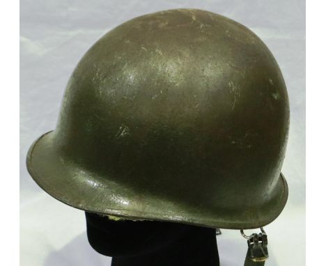 Post Vietnam war M1 swivel-bale helmet with liner. P&amp;P Group 2 (£18+VAT for the first lot and £3+VAT for subsequent lots)