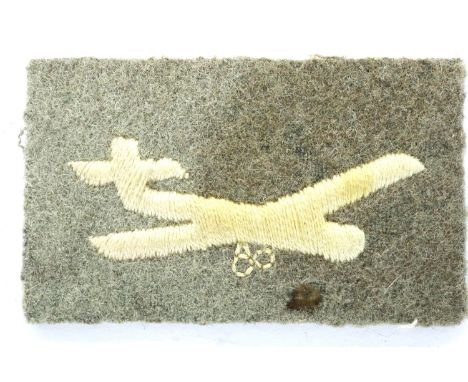 Kings Own Border Regiment Airborne Glider Troops sleeve badge, Arnhem 1944. P&amp;P Group 1 (£14+VAT for the first lot and £1