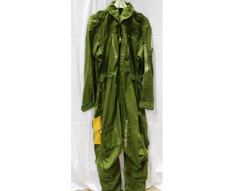 1970s British Air crew flight suit, approximate size M. P&amp;P Group 2 (£18+VAT for the first lot and £3+VAT for subsequent 
