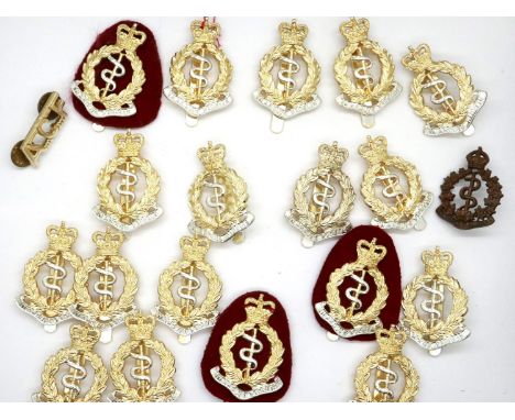 Thirty mixed Military cap badges. P&amp;P Group 1 (£14+VAT for the first lot and £1+VAT for subsequent lots) 
