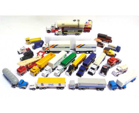 TWENTY-FIVE DIECAST MODEL COMMERCIAL VEHICLES  most articulated, by Matchbox (18), Efsi (4), and others, many mint or near mi