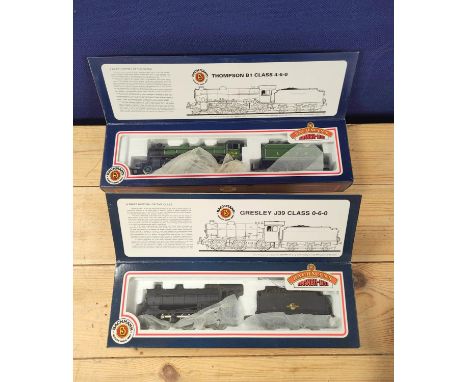 Bachmann Branchline. Two boxed 00 gauge locomotives and tenders to include a Class B1 4-6-0 1264 in LNER apple green&nbsp;31-