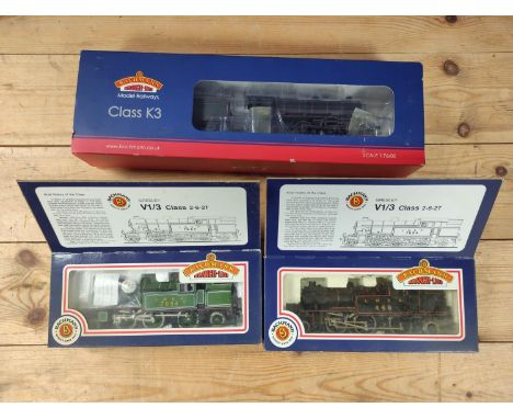 Bachmann Branchline. Three boxed 00 gauge locomotives and tenders to include a Class K3 2-6-0 61869 in BR black with late cre