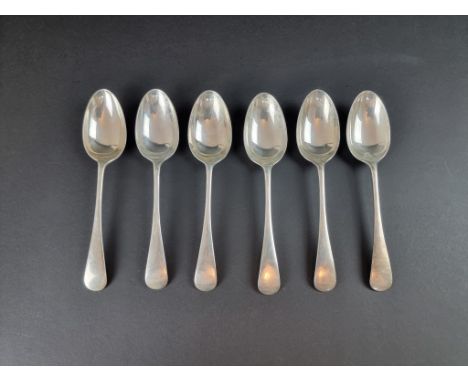 A set of five silver old English pattern dessert spoons, by&nbsp;William Hutton &amp; Sons Ltd, Sheffield 1927, 331g. 