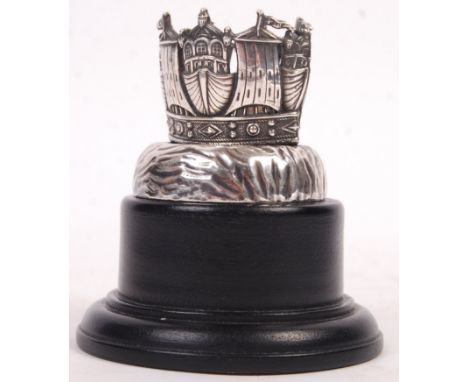 A rare original vintage early 20th Century Royal Naval Crown Navy car mascot sculpted hood ornament depicting the Naval Crown