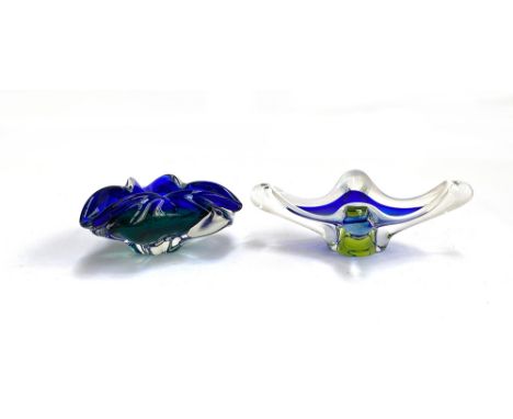 Two vintage Josef Hospodka art glass splash vases, 28cmW and 20cmW