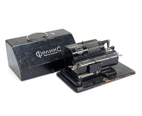 A vintage Russian Feliks/Felix pin wheel mechanical calculator, 29cmW
