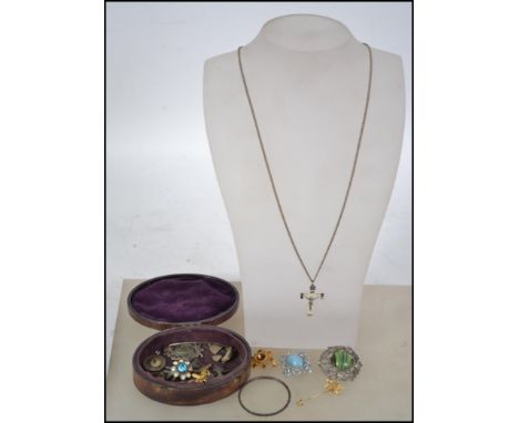 A good group of silver and costume jewellery to include a silver and mother of pearl crucifix pendant necklace, &nbsp;rhinest