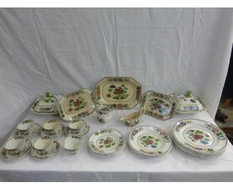 A Copeland Spode six setting dinner service. 