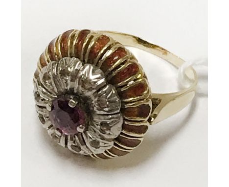 18CT RUBY DIAMOND &amp; ENAMELLED RING -APPROX 11 GRAMS - SIZE Q