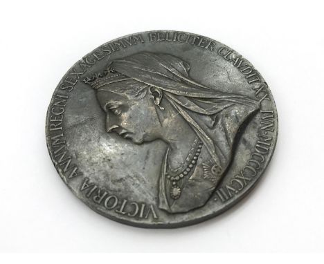 1897 QUEEN VICTORIA DIAMOND JUBILEE SILVER MEDAL The Official Medal Issued to Commemorate the Diamond Jubilee of Queen Victor