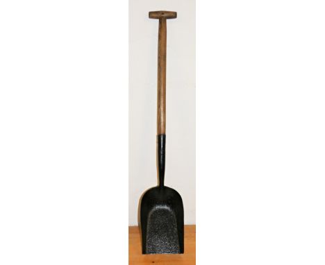 An E &amp; W Lucas BR (L) restored fireman's shovel with oak handle