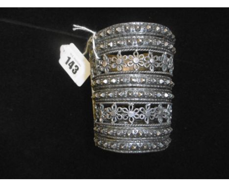 LARGE INDIAN WHITE METAL, BANGLE
