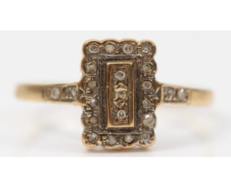 A 9ct gold vintage diamond dress ring, O 1/2, 1.8g 