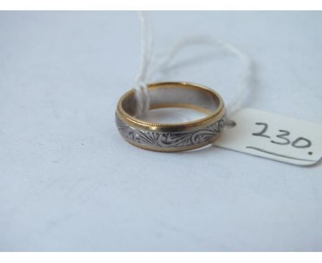 2 colour 18ct gold wedding band, size K, 4.5g