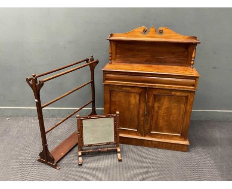 A William IV mahogany chiffonier with baluster ring turned supports and a scrolled broken pediment 123 x 92 x 42cm, together 