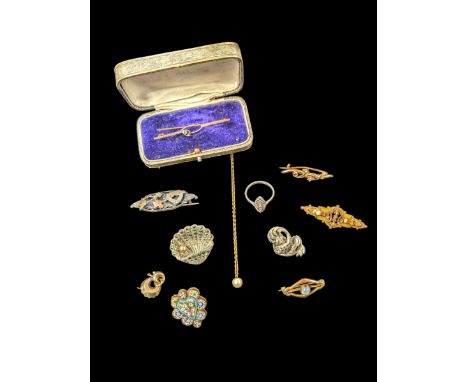 9ct gold pearl pendant necklace, three 9ct gold brooches, silver marcasite shell brooch and ring and costume jewelleryConditi
