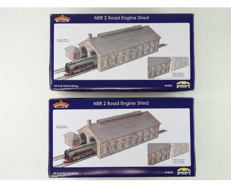 A pair of BACHMANN SCENECRAFT OO gauge resin NER 2-road engine sheds - VG/E (appear unused) in G/VG boxes (2)