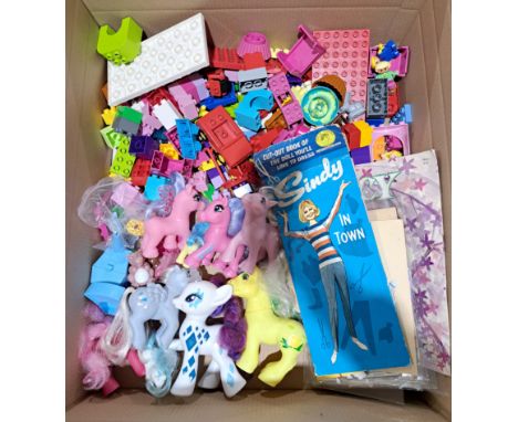 Hasbro My Little Pony G1 Wind Whistler, Lickety Split, Spike the dragon; re-boot issue Magic Rarity pony; boot leg ponies; Le