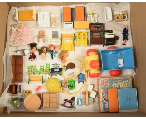 Miscellaneous vintage toys, including: Mattel The Littles; Lundby dolls house furniture; Fisher Price; etc, Fair Plus to Exce